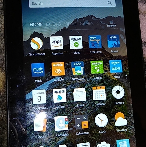 Kindle fire 5th gen - Picture 2 of 4